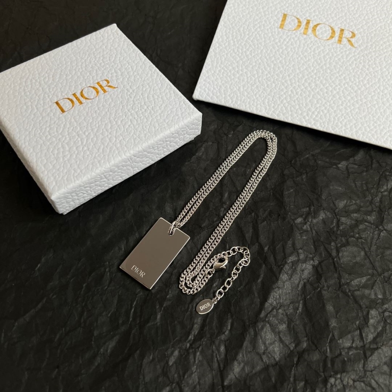 chr1st1an D10r necklaces